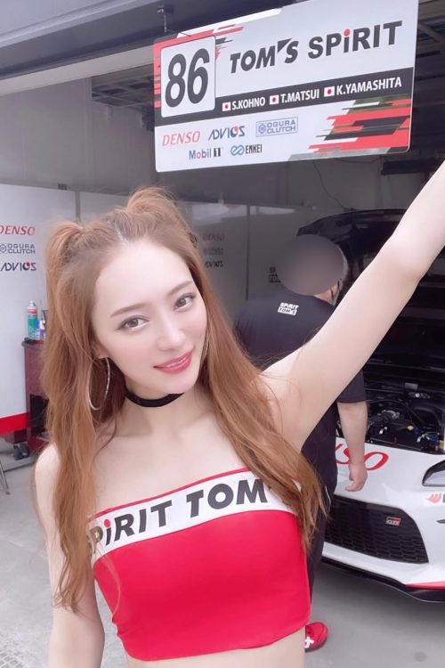 レースクイーンで活動も(Instagramより)
