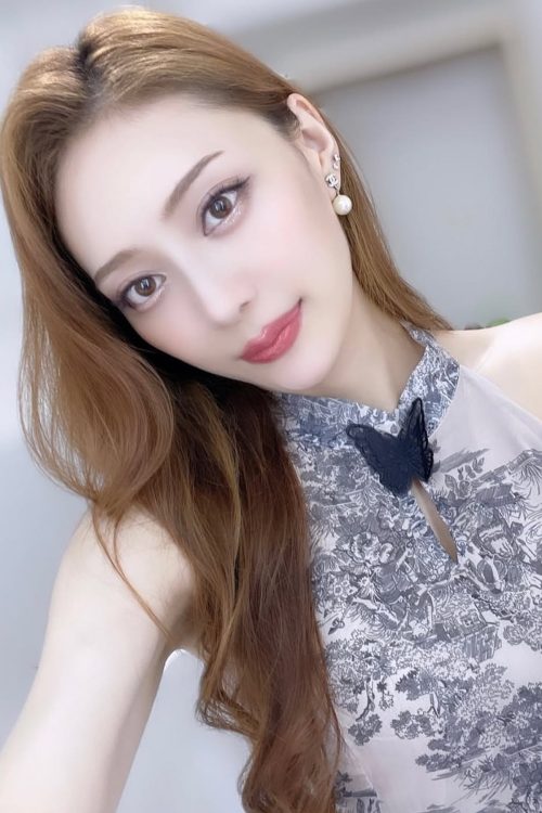 プロフィールには輝かしい経歴が並ぶ(Instagramより)