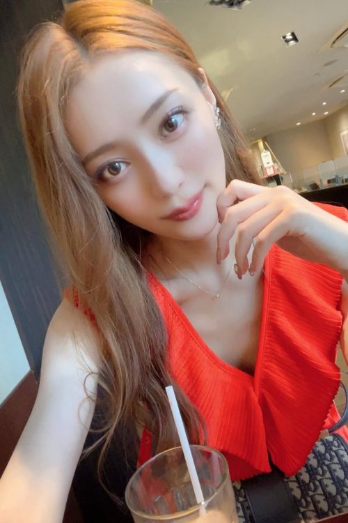 都内の大手広告会社に勤めていたことも(Instagramより)