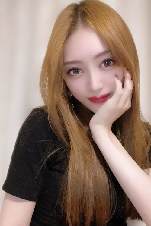 Instagramには500件近い投稿が