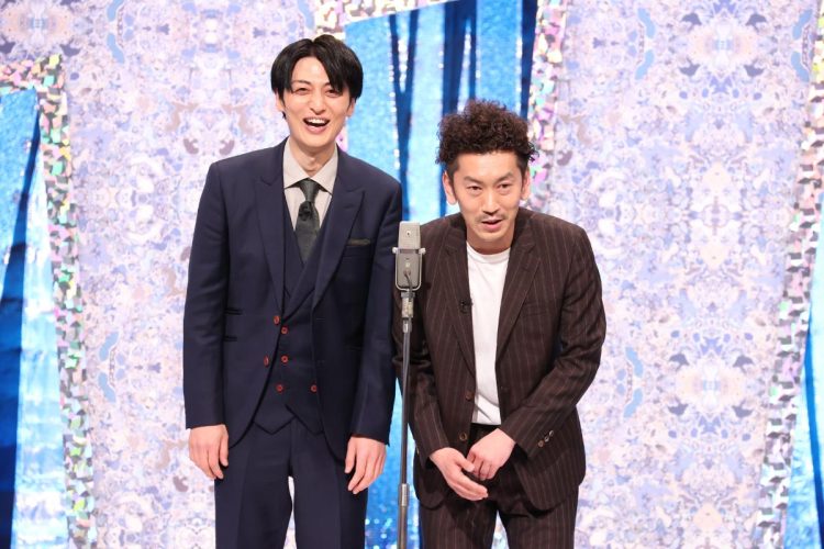 トップバッターで出場するツートライブ　Ⓒフジテレビ