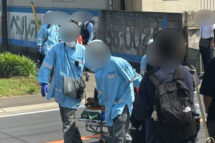 午後1時半ごろ、男は確保された