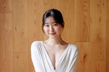 グラビアアイドルの我妻ゆりか