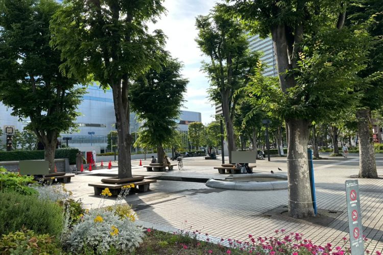 大宮駅近くの鐘塚公園
