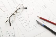 知っておきたい株価・財務指標「PER」「PBR」「ROE」の仕組みを解説 投資に活用する際のポイントとは