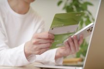 「父の認知症が銀行に知られ預金口座凍結…」どうすればよいか? 凍結解除の手続きは困難で「家庭裁判所で成年後見人を選任してもらうしかない」と弁護士解説