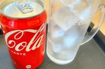 「デニーズの山盛りポテト100円クーポン」「松屋のコーラ」「サイゼリヤのグラスワイン」…飲食チェーン“破格の100円メニュー”の数々