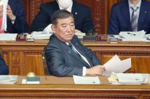 「2336万円もらえるはずが365万円に」政府の年金制度改革法案で「遺族年金」の給付水準が大幅カット 「保険料を減らす」「支給期間を有期にする」など民間保険会社ならありえない変更