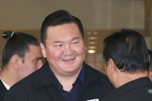 元横綱・白鵬が相撲協会を「退職」で失う手厚い待遇　定年まで勤め上げれば給料は3億円超、毎年2000万円を超える規模の部屋への手当も…臨時理事会で出される結論は