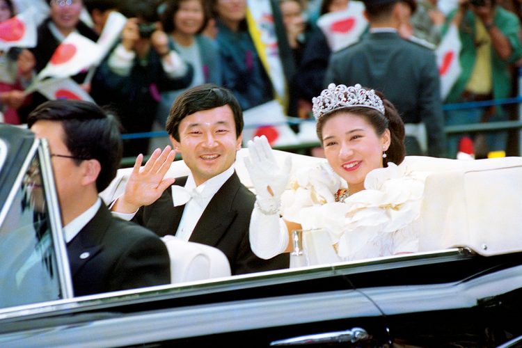 ご結婚時のパレードでは約19万人が沿道から祝福