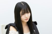 インタビューに応える純白彩永さん