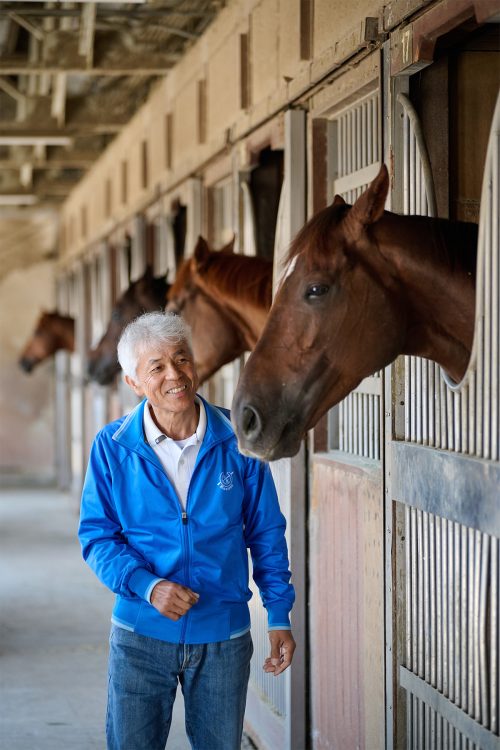 通算勝利数は日本競馬史上10位で現役最多という名伯楽・国枝栄調教師