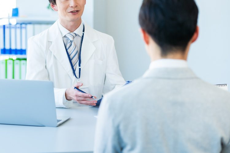 医師の意見を聞かない患者もいるという（イメージ）