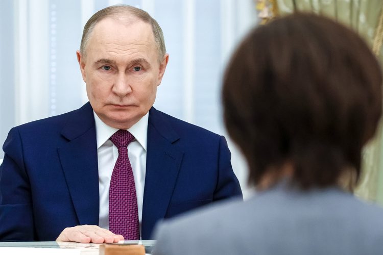 ロシアのモスクワにあるクレムリンで会談（EPA＝時事）