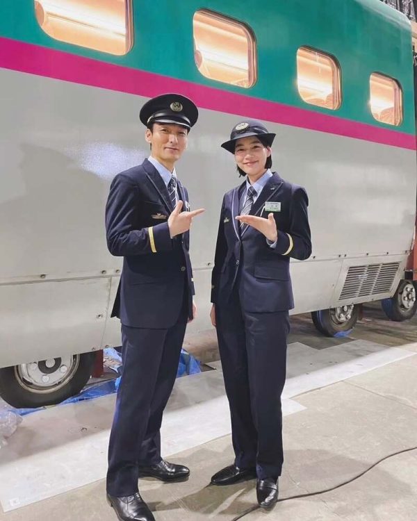 Netflix映画『新幹線大爆破』にも出演した(インスタグラムより)