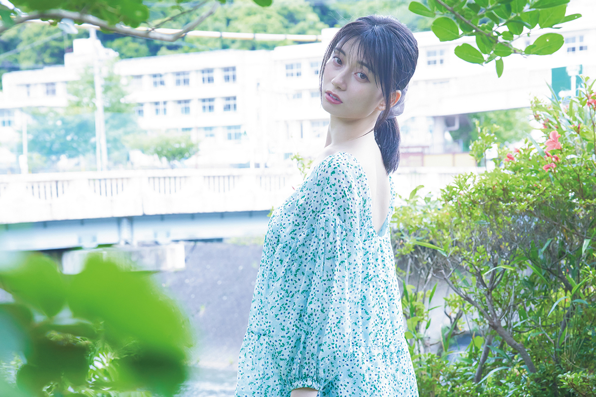 瀬戸環奈emerald写真集