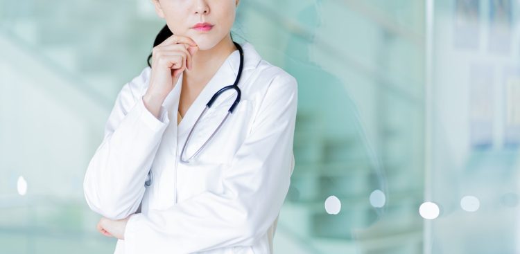 女社長や女医などセレブを装い近づいてくる（写真提供／イメージマート）
