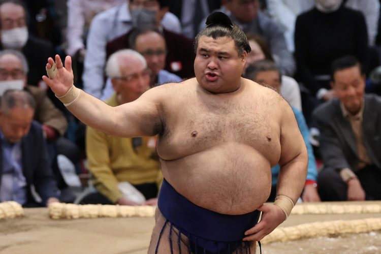 先場所は東小結で6勝9敗と負け越した高安（時事通信フォト）
