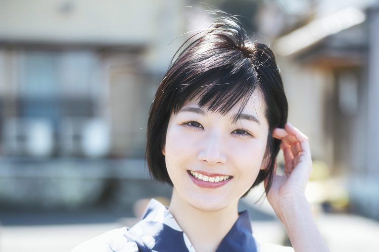 浴衣をさわやかに着こなす大塚びる