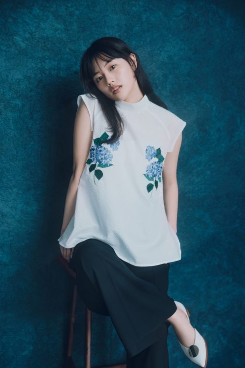 「元々テレビがついている家だったと思います。音楽番組、ニュース、バラエティー、いろいろなものに触れてきたので、アイドルやアナウンサーに対する憧れがありました」(上坂)