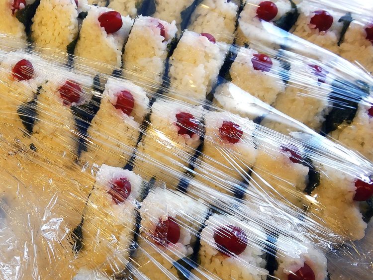 ほとんどの炊き出しボランティアはまっとうに運営されているのだが……(写真提供/イメージマート)