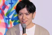 『旬感LIVEとれたてっ!』MCを務める青木源太アナ