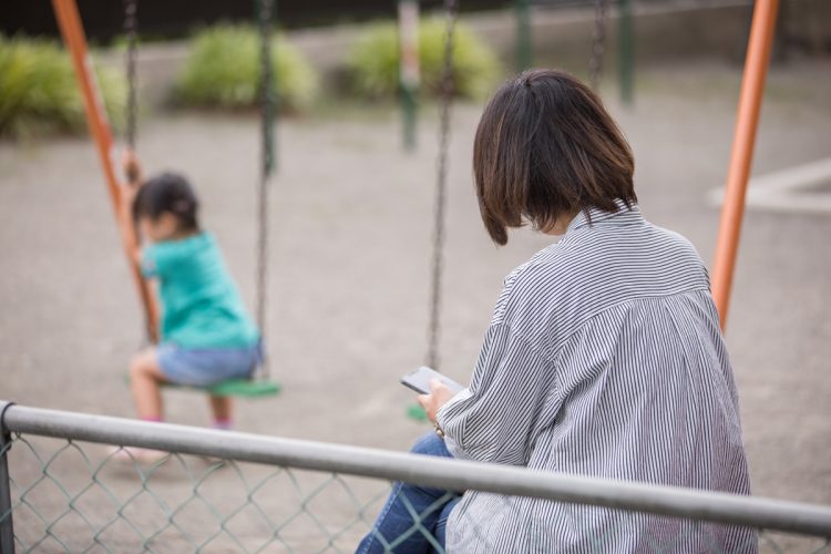 子どもを二の次にするような母親でも警察は「しっかり仕事をやりました」(写真提供/イメージマート)