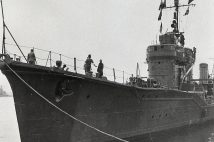 日米開戦以降の苛烈な戦場を生き抜き、戦後は「復員輸送船」として外地に取り残された約1万3000人を日本に送り返した「雪風」（写真：近現代ＰＬ／アフロ）