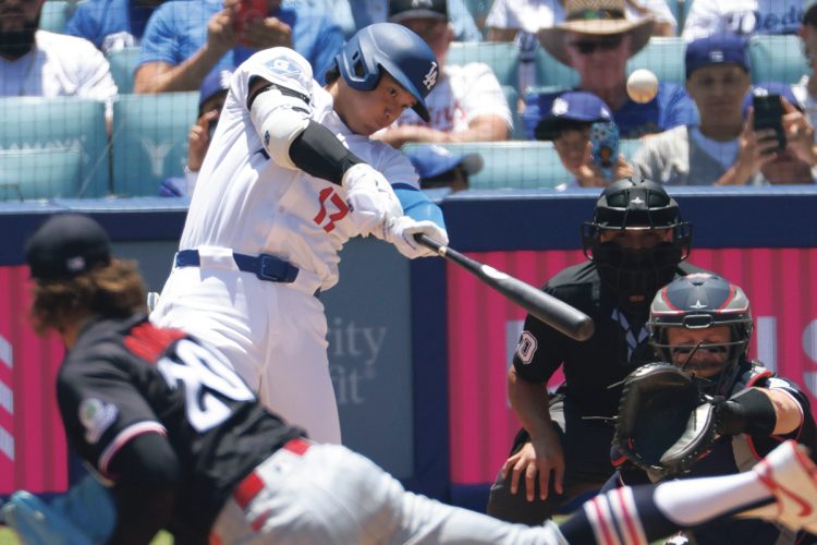 5試合連続ホームランを打った大谷翔平（写真／共同通信社 ）