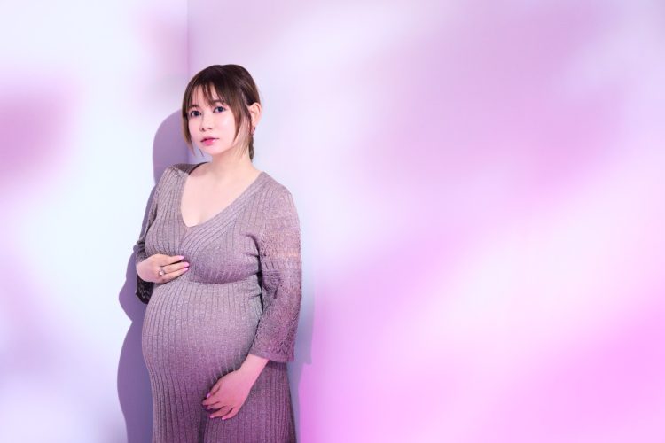 もうすぐ双子のママになる。Numero.jpより。
Photos：Mika Ninagawa