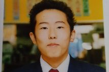 女児盗撮の疑いで逮捕の小瀬村史也容疑者（37）。新たに”わいせつ行為”の余罪が明らかになった