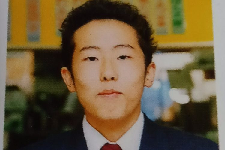 女児盗撮の疑いで逮捕の小瀬村史也容疑者（37）。新たに”わいせつ行為”の余罪が明らかになった