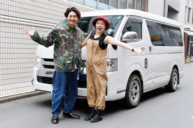 全国で車中泊をしているわさびちゃん夫婦。夫は元お笑い芸人のピーチキス・けん。