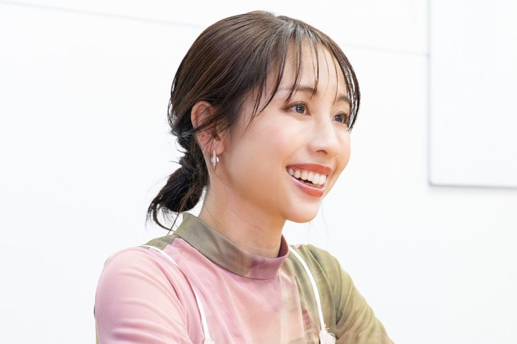 芸能生活20周年を迎えたタレントの鈴木あきえさん