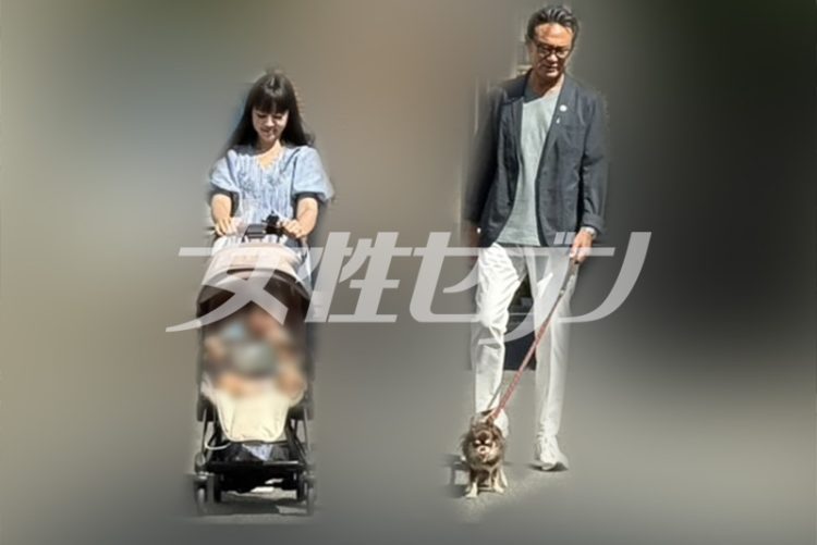 犬の散歩をする船越(2025年8月)