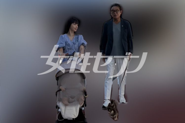 散歩する船越夫妻(2025年8月)