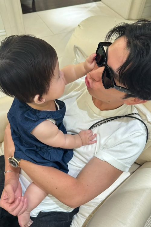妻より1歳年上の藤森（Instagramより）