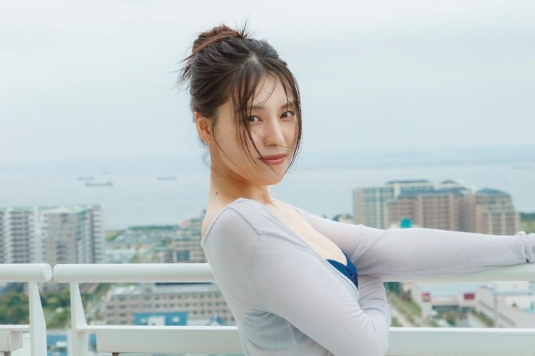 2023年9月からグラビア活動を始めた相楽伊織