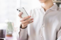 ネット上では苛烈な声を上げる残念な人がうごめいている(写真/イメージマート)
