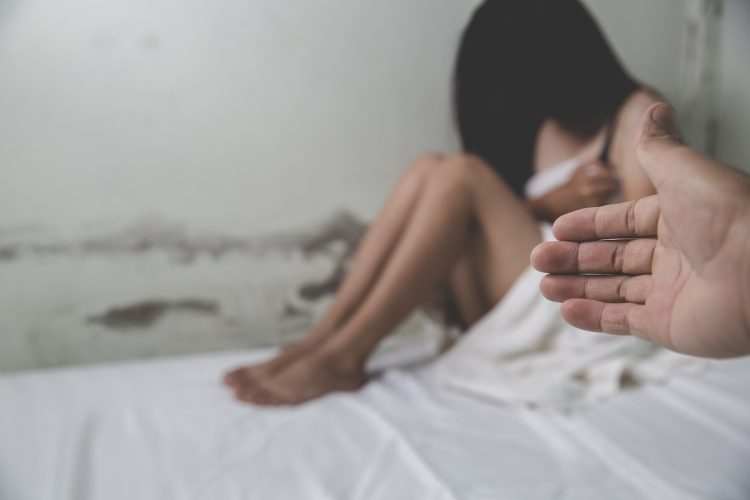 女子高生は凌辱の限りを尽くされたという（写真はイメージマート）