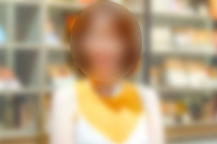 フリーで活躍するA子さん(専門学校のHPより)