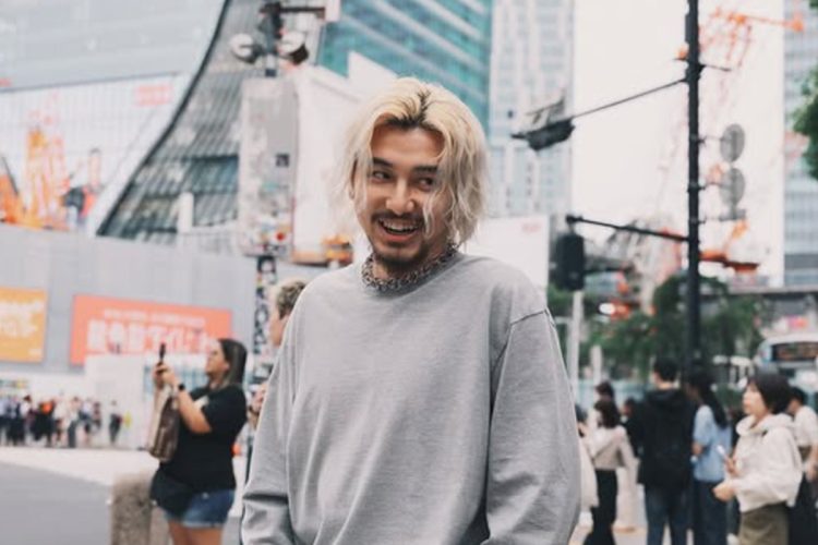 “旧知の友人”のような雰囲気で語り合っていた(Instagramより)