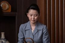 中山駒子を演じたおしの沙羅（写真提供／NHK）