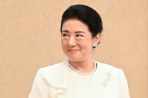悠仁さまの「加冠の儀」に出席された雅子さま（時事通信フォト）