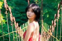 「M字開脚写真」で人気のグラドル・紅羽祐美