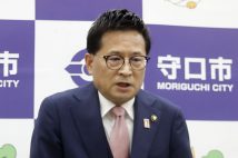辞職勧告決議が可決された瀬野憲一・市長（写真／共同通信社）