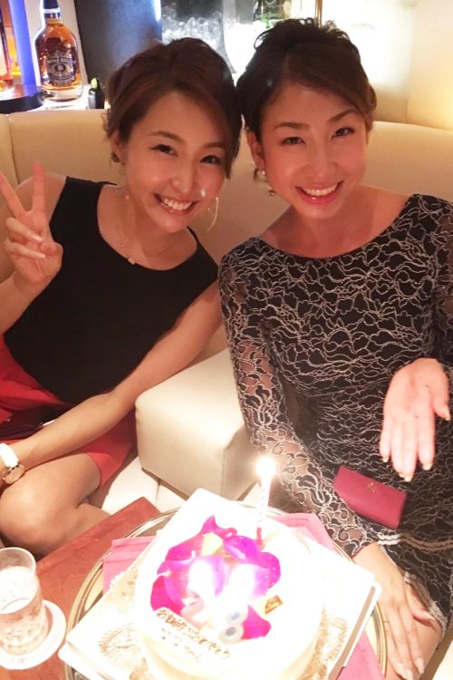 「銀座のホステスのときは、どういうマインドで人と関わると自分が選ばれるかを学びました。」