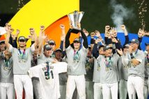 しかたない…野球WBCの「Netflix独占配信」を受け入れた人たち　70代父のために契約の準備をする息子、「通勤中でもスマホで楽しめる」とポジティブに捉える声も