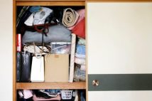 《老い支度》「独立した子供の部屋を家財を処分したら、すぐに戻ってきて買い直し」「趣味のモノを捨てたら老化が進んで…」“モノを整理する時期”を誤って後悔した人たち
