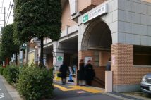 都営大江戸線「新宿区内の駅」の人口増減に明暗　「牛込柳町」「牛込神楽坂」は静かな住環境を求める層からの需要が増加